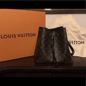 Louie Vuitton Monogram Neonoe Black